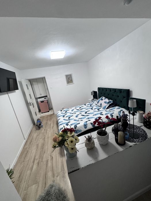 Vând apartament 3 camere