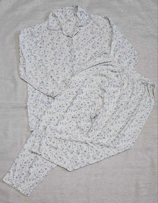 Тёплая пижама, размер 50-52.