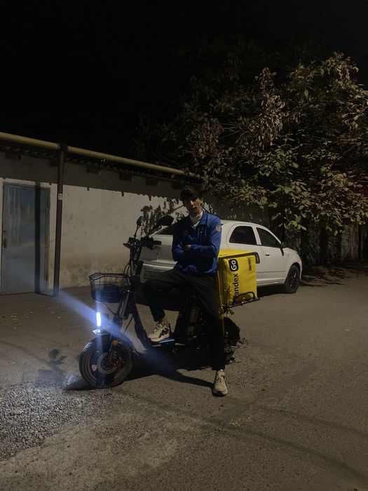 Monster largo largus sotiladi