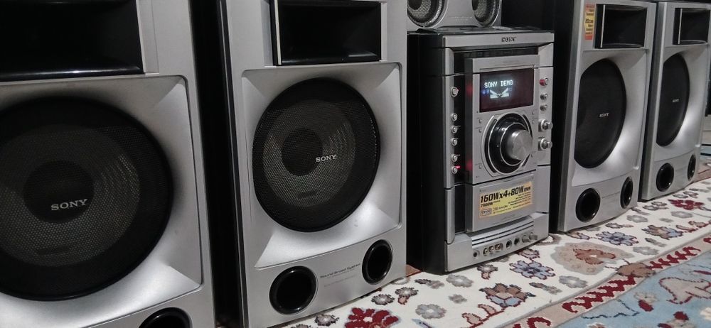 Музыкалные центр