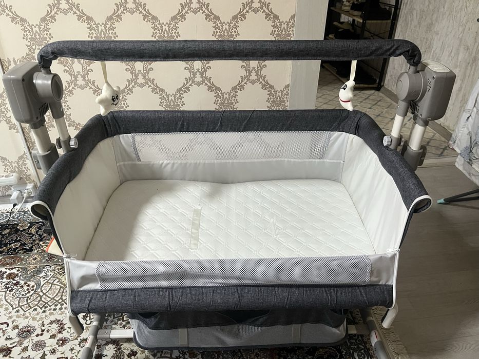 Манеж кроватка с электро маятником