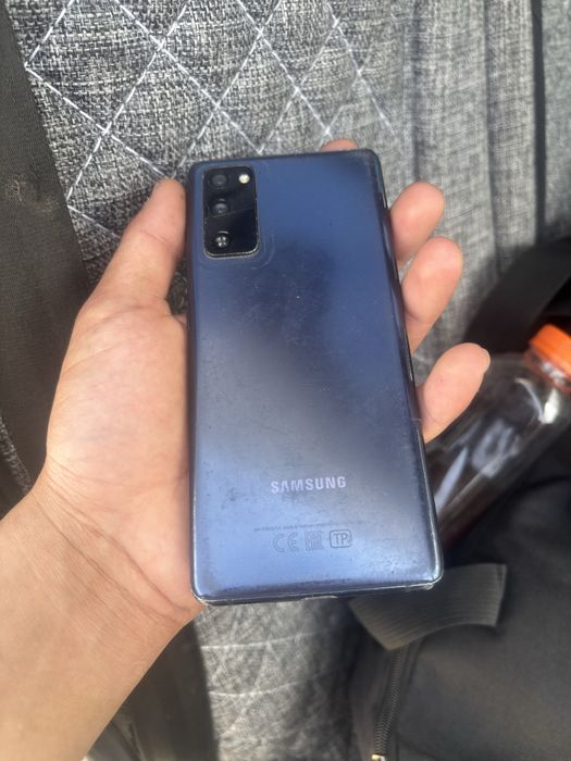 Samsung S20Fe 128гб
