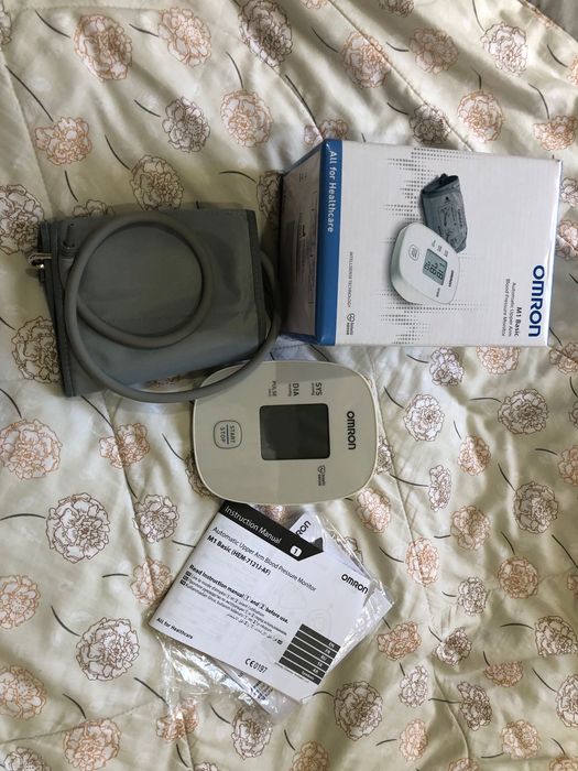 Тонометр OMRON M1 Basic