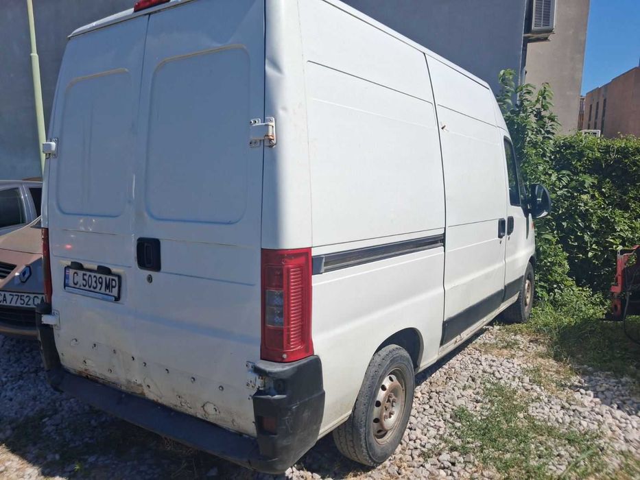Продавам Бус пежо боксер