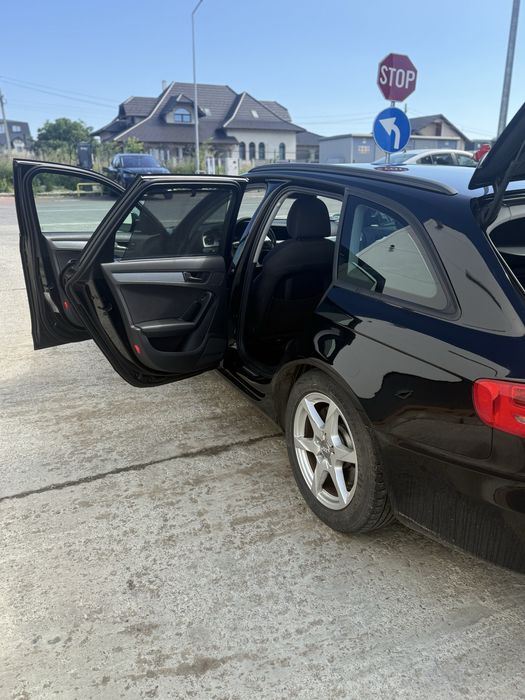 Audi A4 Avant 2.0 TDI 170 CP, Euro 5, Webasto (încălzire din telecomandă)