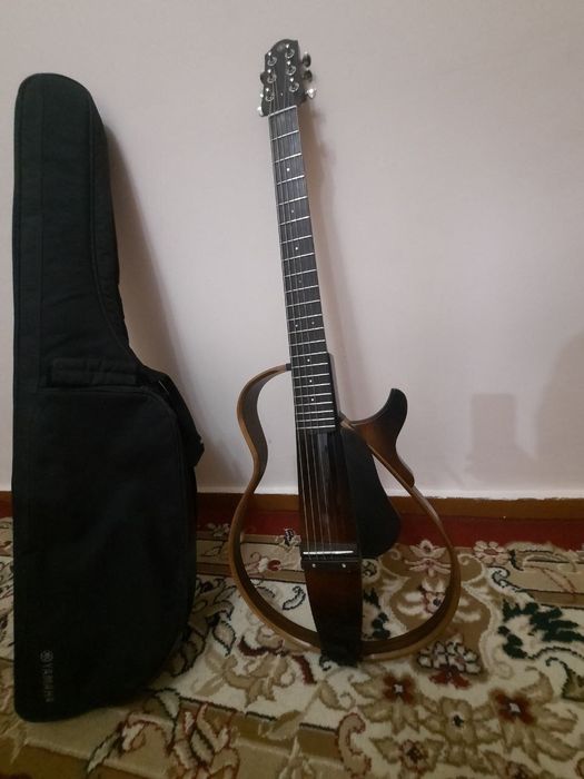 Jiagarrang gitara: yamaha