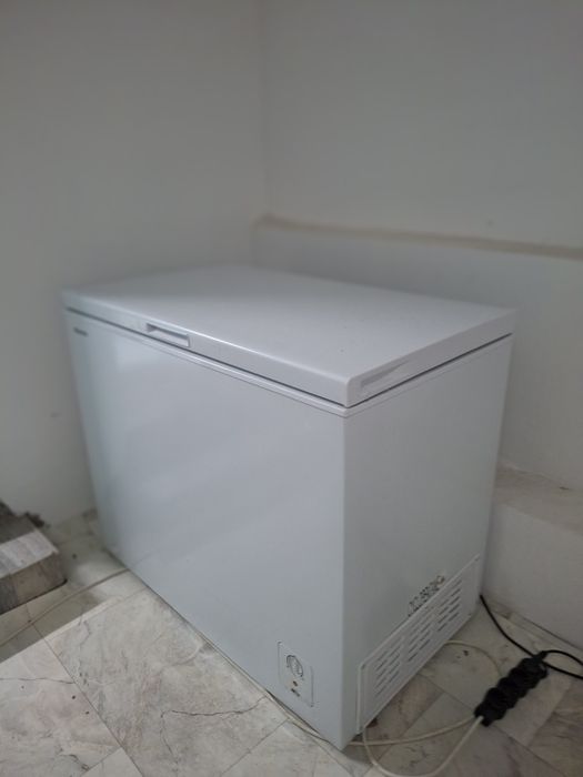 Продам морозильную камеру