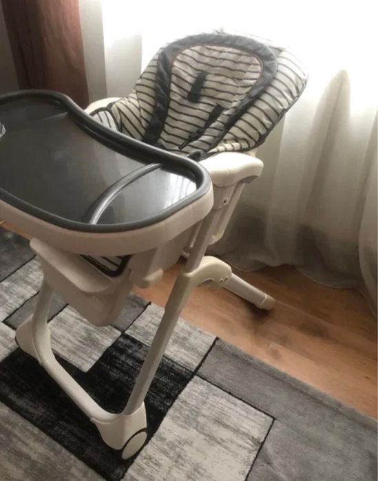 Scaun de masa pentru copii Graco Table2Boost