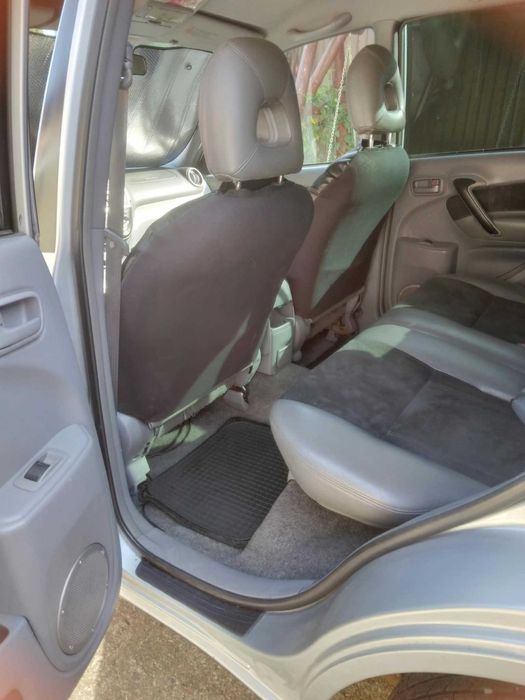 Toyota RAV 4 2003