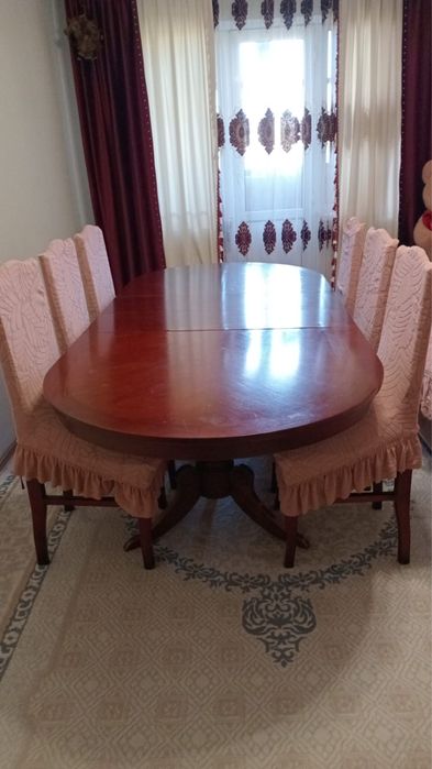 Продам обеденный стол со стульями