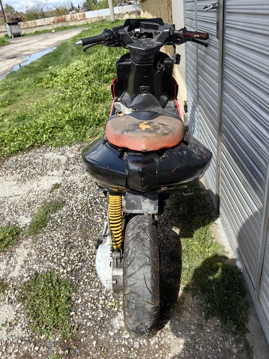 Aprilia SR50 на части