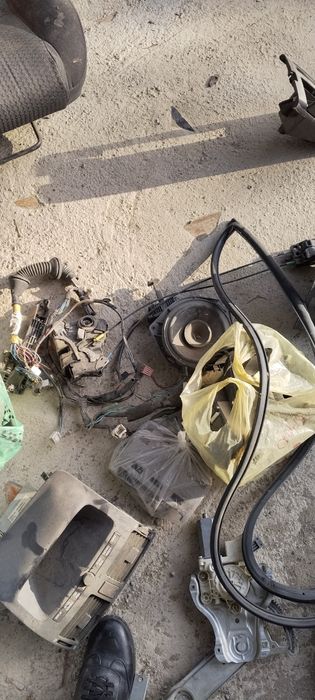 Тойота Авенсис 2006