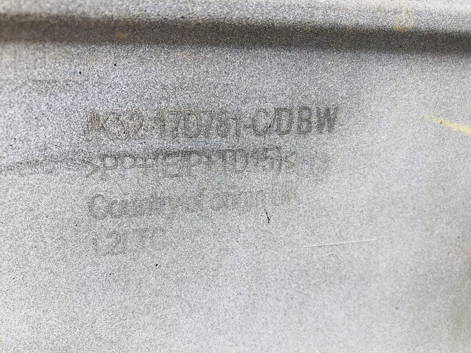 Bara spate Range Rover Vogue dupa 2013 cod JK52-17D781-C