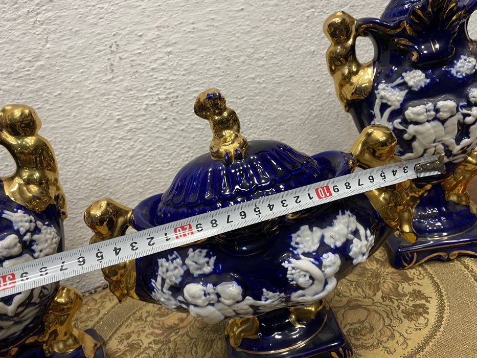 Троен порцеланов сет от италия ваза урна барок