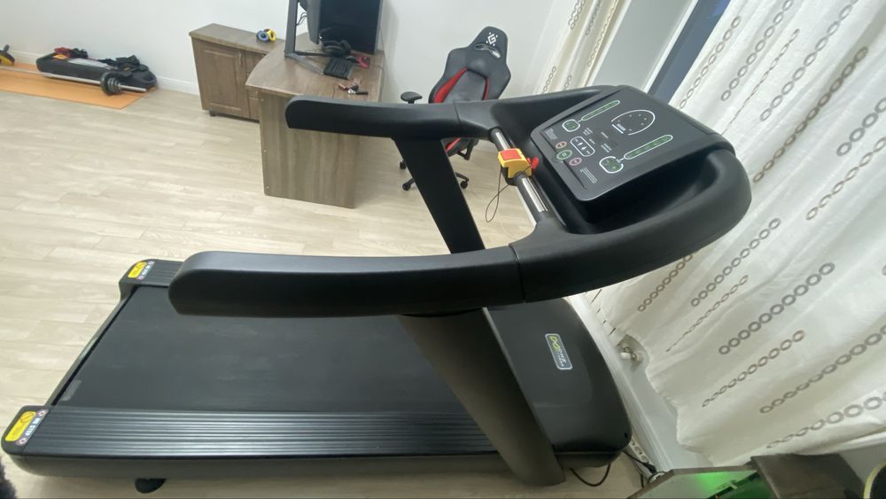 Продам бегавую дорожку