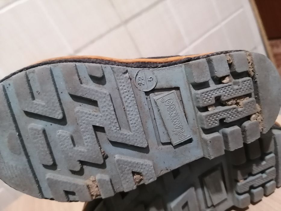 Резиновые сапоги продам