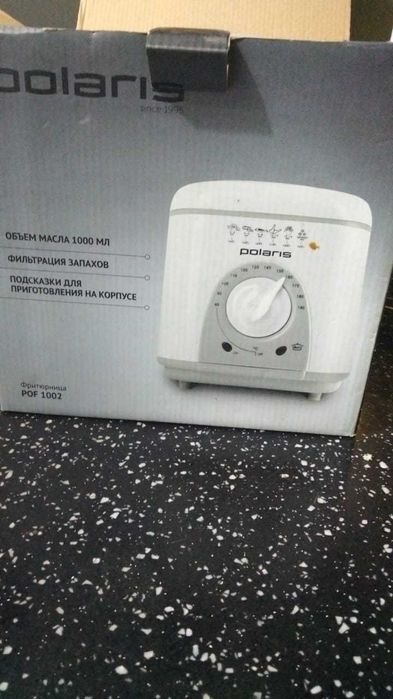 Продам фритюрницу Polaris новую