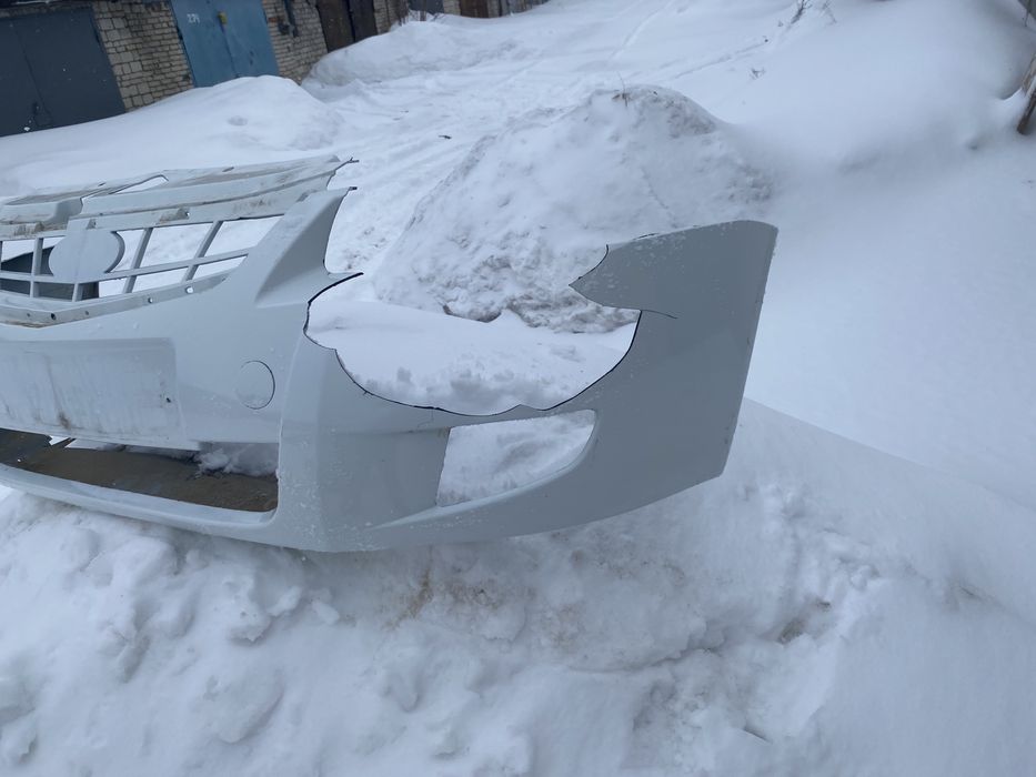 Продам бампер приора