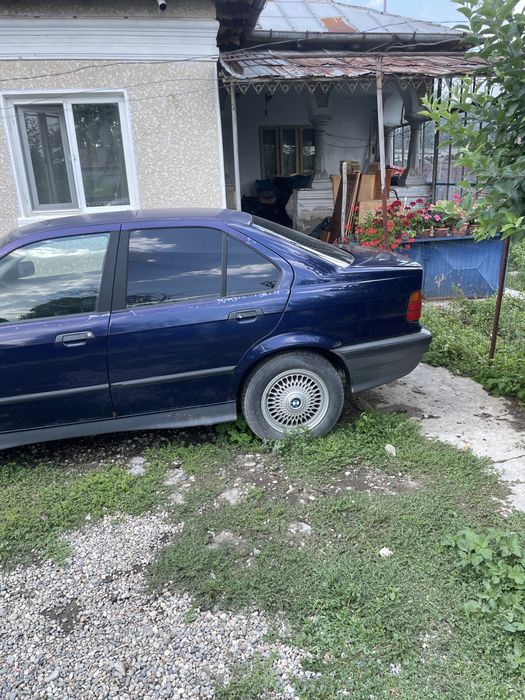 BMW 3 Series 0 — imagine 4