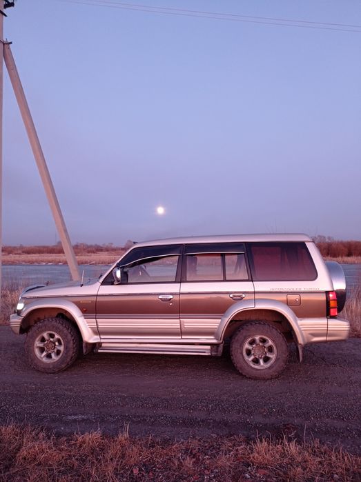 Продам Паджеро 2