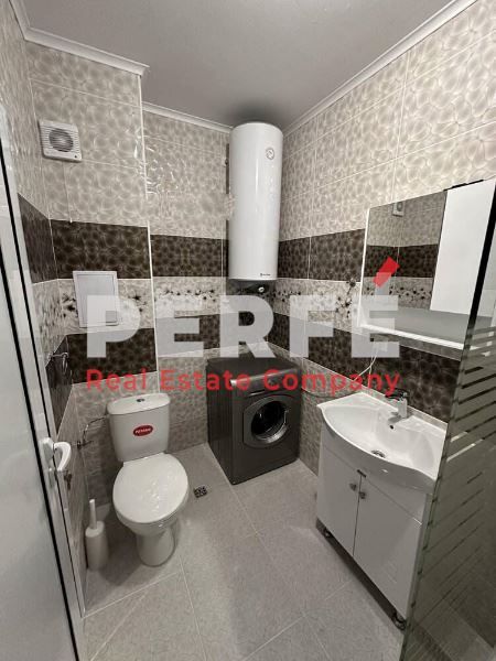 Дава се под наем Двустаен апартамент в Бургас, Изгрев - 70 кв.м за 612 € - Снимка #8