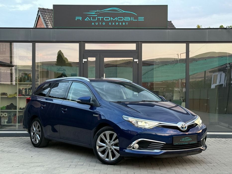 Toyota Auris Toyota Auris 1.8 Hibrid(benzina/electric), 136CP, GARANTIE 24-36 Luni