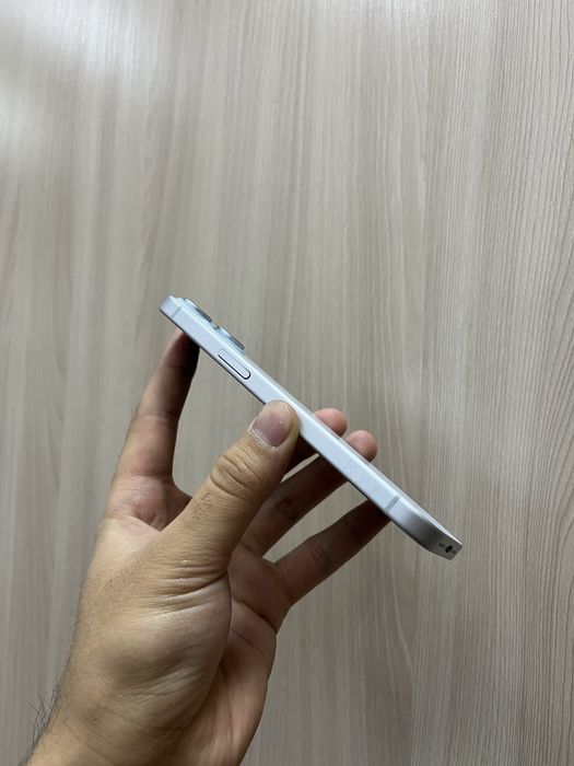 Продам Айфон 15 256ГБ 86%