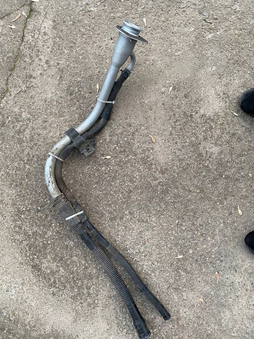 Benzin-shlang b/u.   Nexia 3