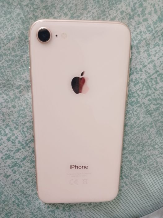 Айфон IPhone 8 .
