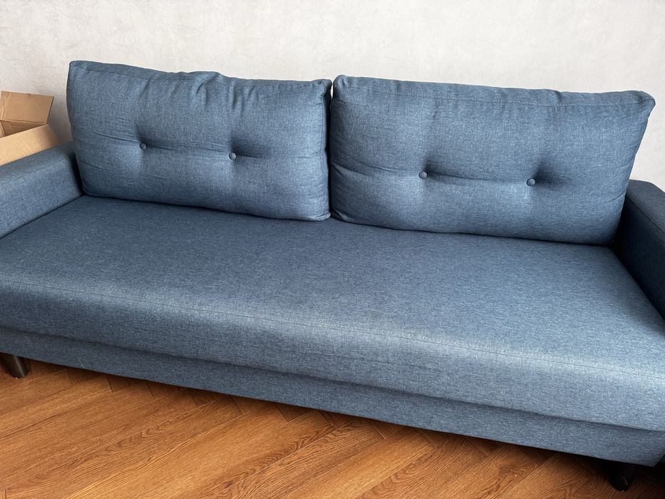 Диван 220, Россия