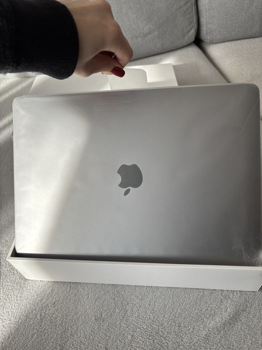 Macbook Air 13- inch