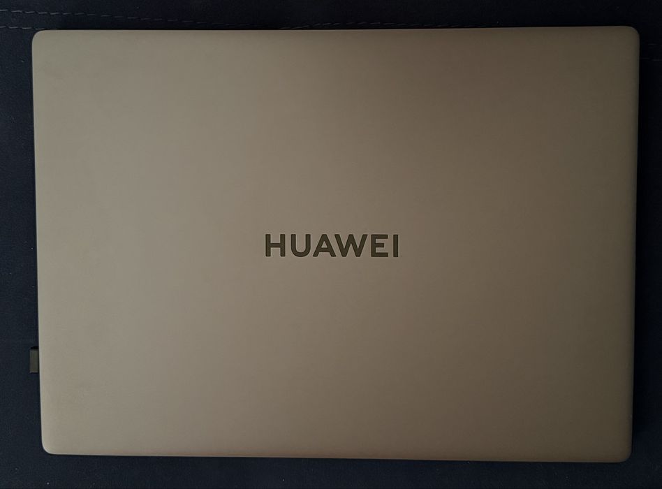 Huawei Matebook D14 / 8