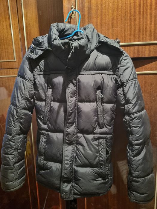 Продам куртку на мальчика