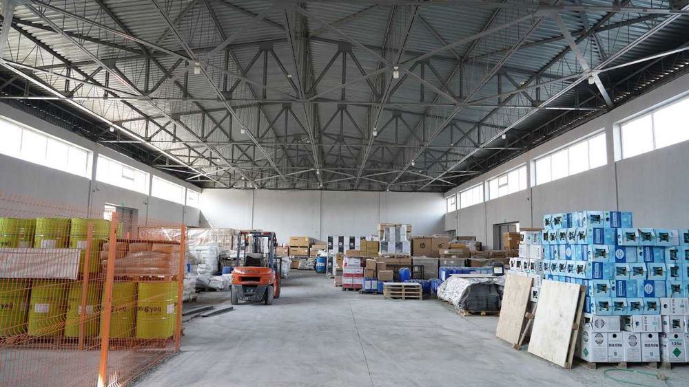 Бизнес с коммерческой недвижимостью и лицензией таможенного склада