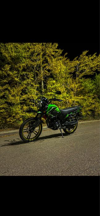 Мотоцикл 200 куб