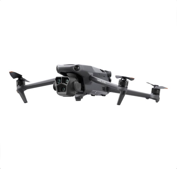 DJI Mavic 3 Pro Fly More Combo
