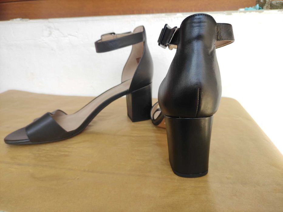 Сандали Clarks, на ток