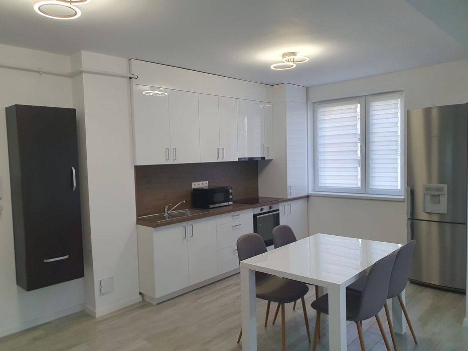 Inchiriez apartament 2 camere
