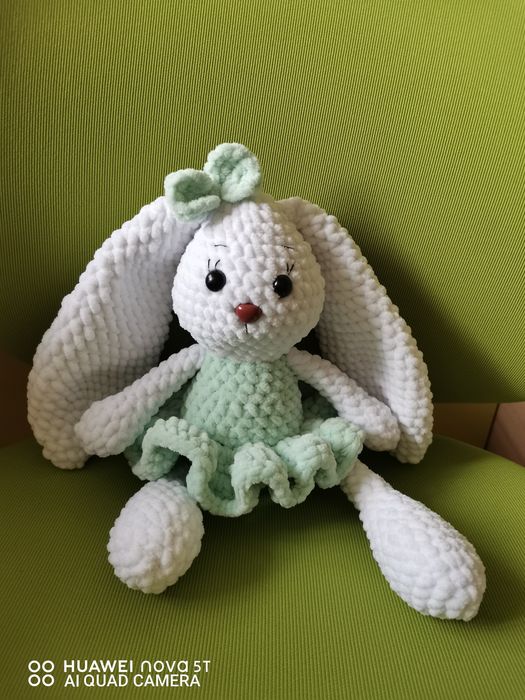 Ръчно плетени амигуруми Зайчета балерини-големи.