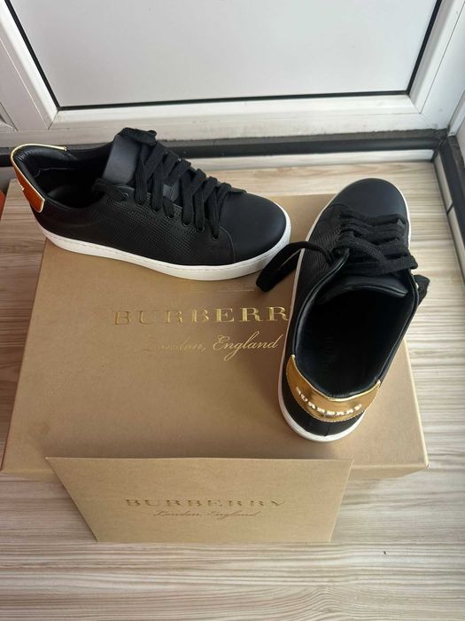 Adidasi/Sneakers Burberry