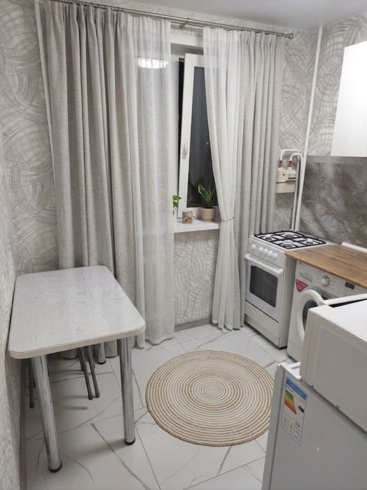 Сдам посуточно 1 ком кв в центре