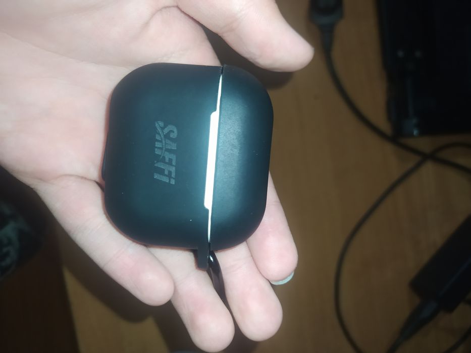 Чехол брелок для airpods pro