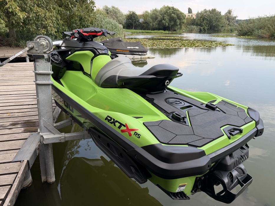 Ski jet Seadoo RXT - X RS 300 Full/ Muzica HIFI/ IBR/ Doar 70ore!! Inmatriculat RO/