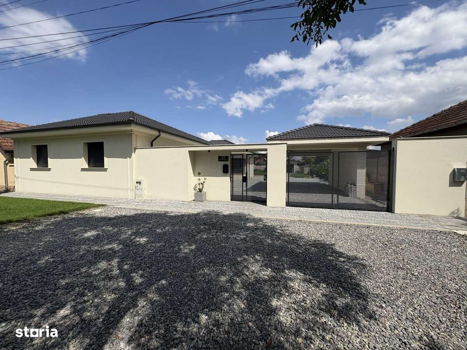 Casă De Vânzare La Cheie Bujac (sau schimb cu apartament + diferență)