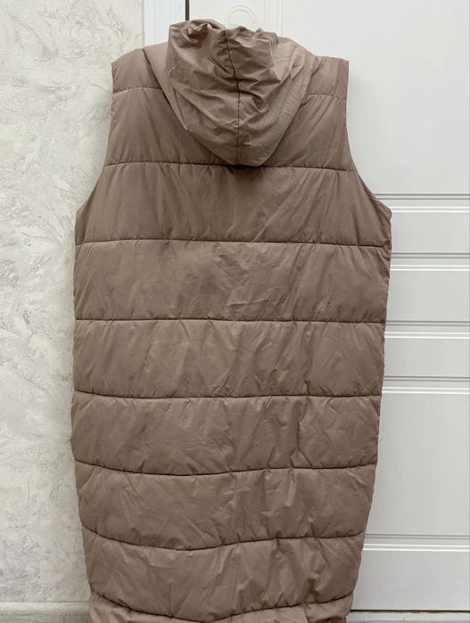 Безрукавка женская