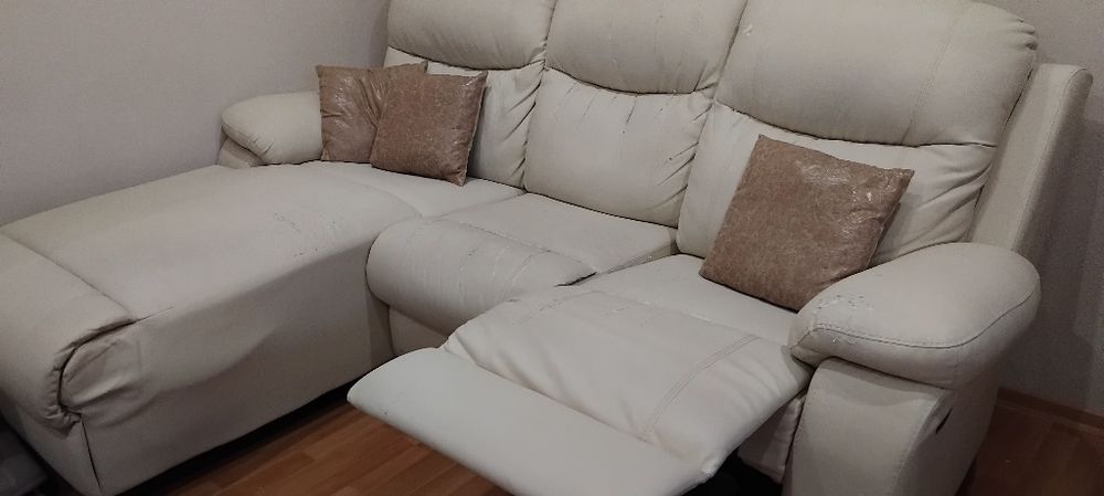 Диван от изкуствена кожа