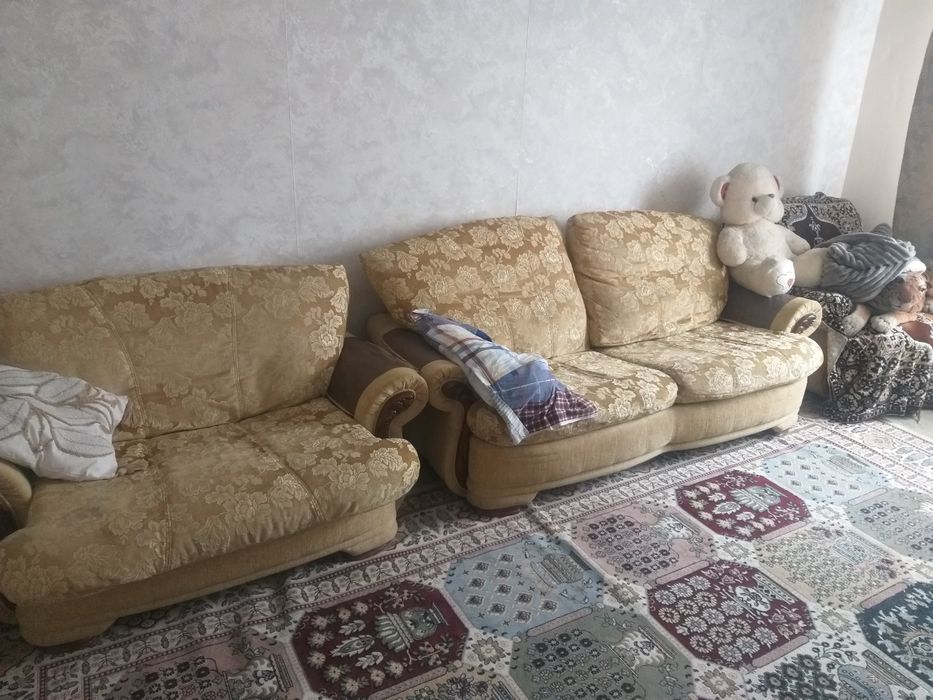 Диван продам срочно!!!  САМОВЫВОЗ!