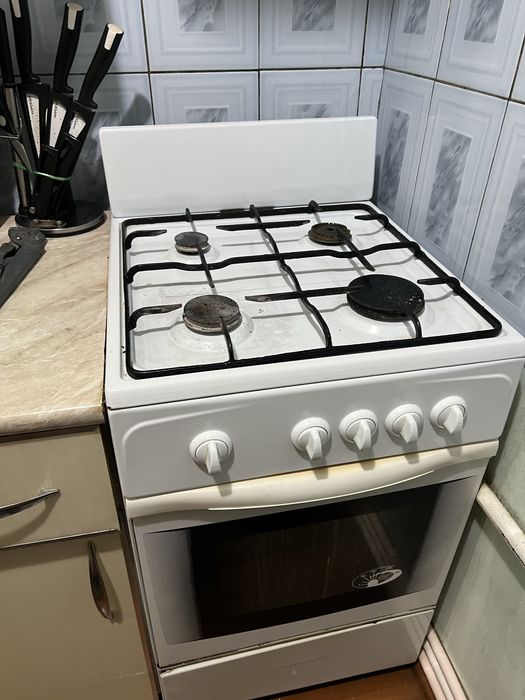 Holati yaxshi pechkasi judayam yaxshi ishlaydi narxi kelishiladi