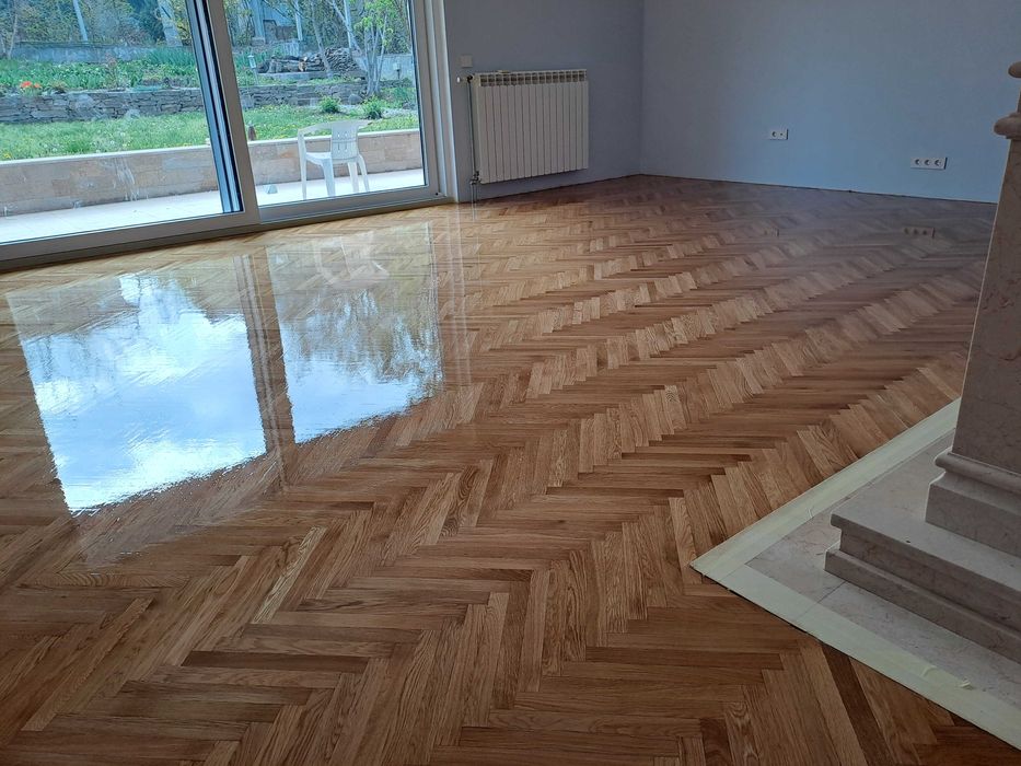 Циклене и лакиране на паркет София от 18 лв. кв.м.