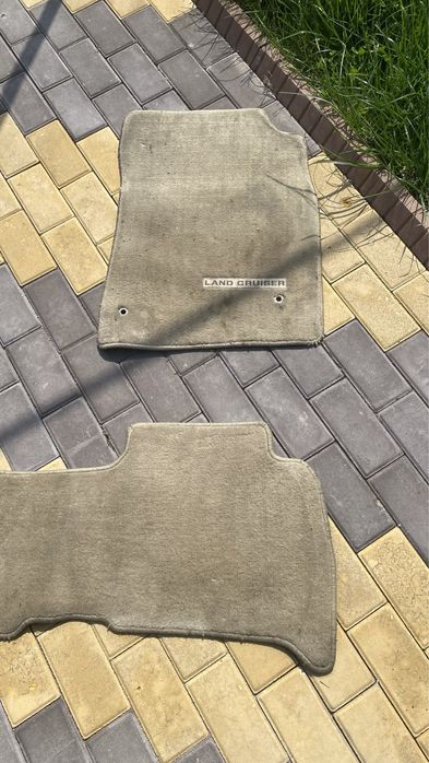 На лендкруйзер  полики